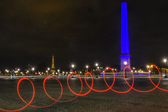 Огни карантинного Парижа