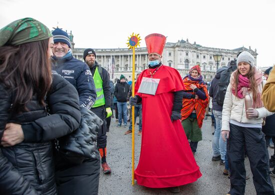 Акция против мер по борьбе с коронавирусом в Австрии