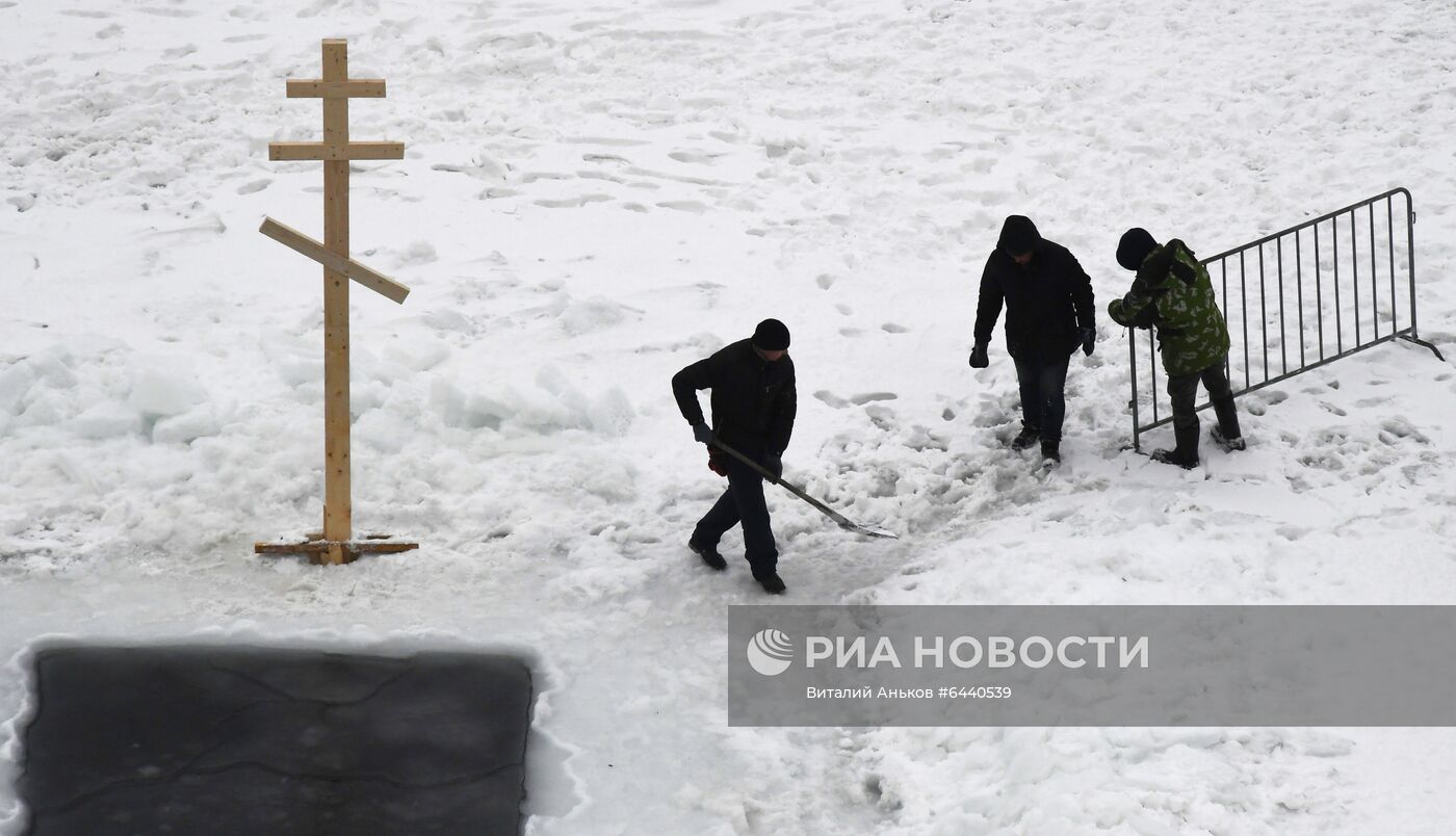 Подготовка крещенских купелей в регионах России