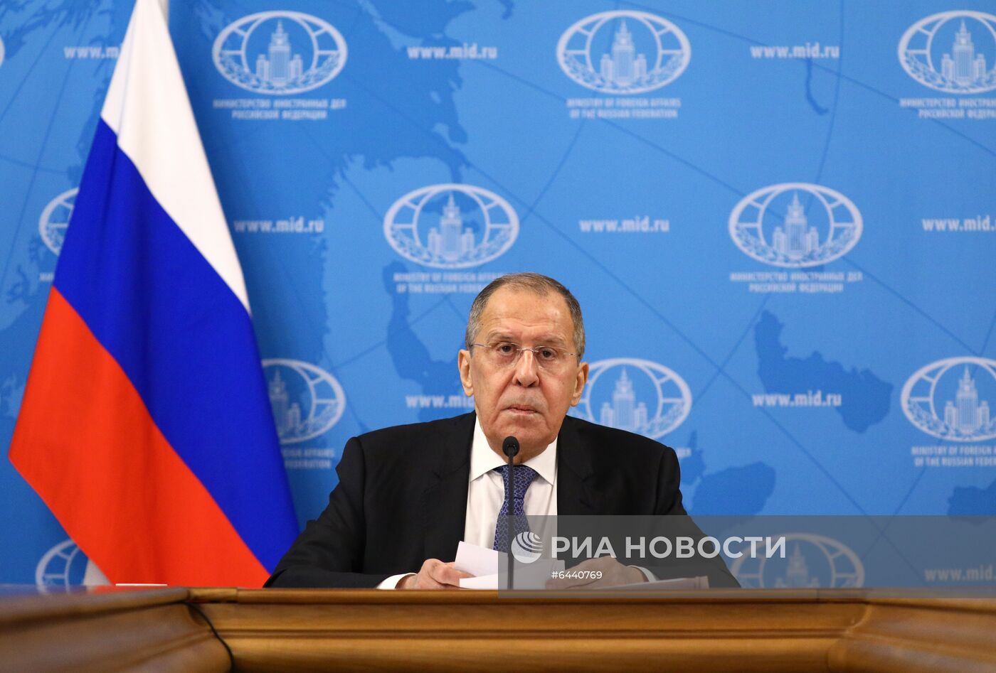 Пресс-конференция главы МИД РФ С. Лаврова