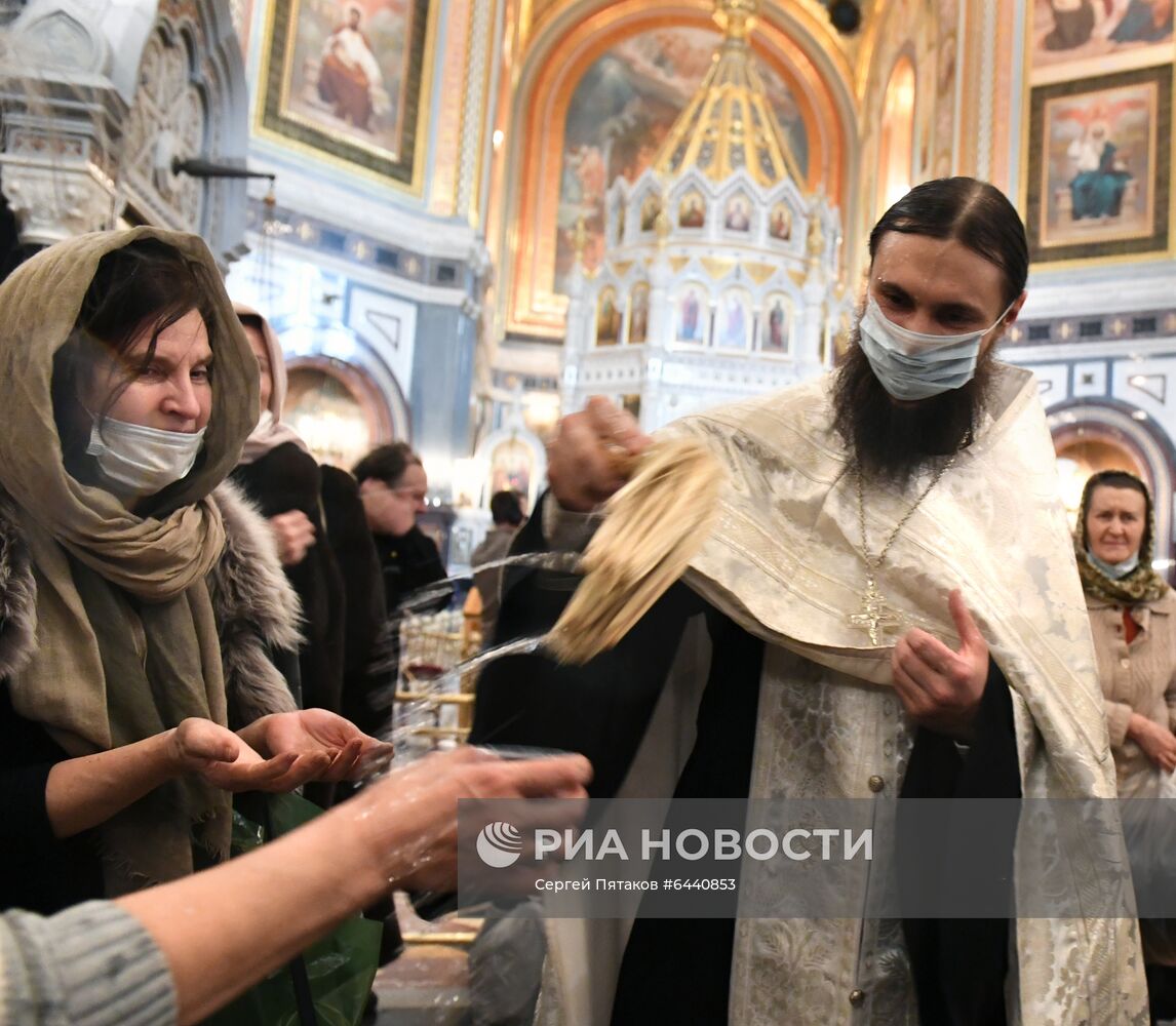 Патриаршее служение в Крещенский сочельник в храме Христа Спасителя