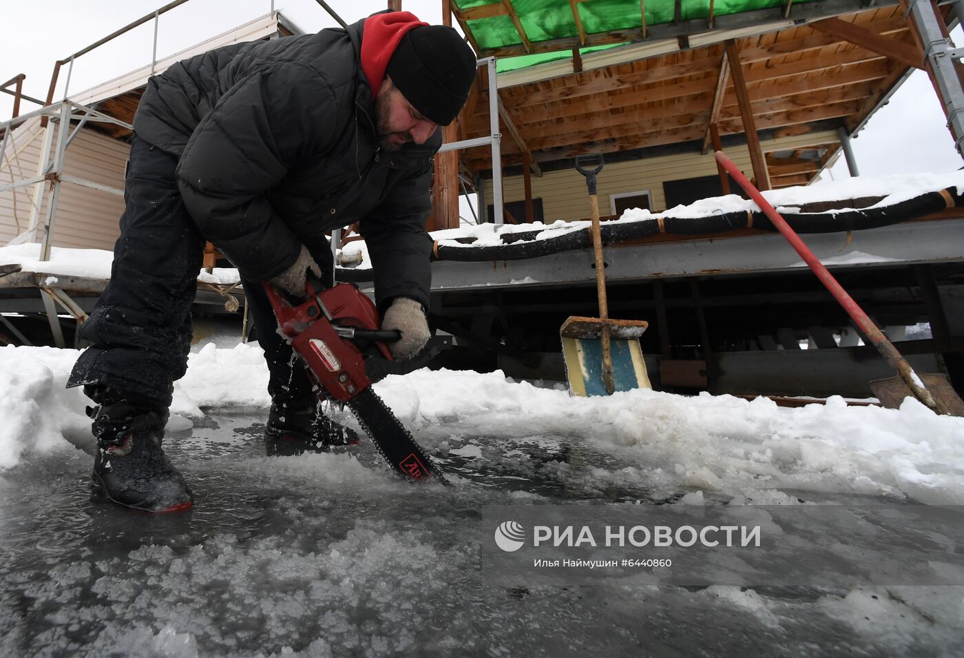 Подготовка крещенских купелей в регионах России