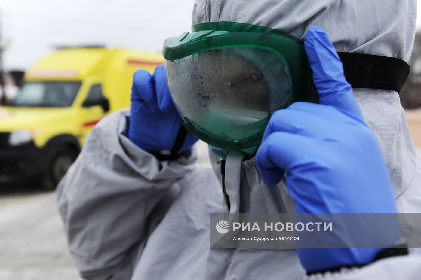 Работа скорой помощи с больными коронавирусом в Тамбове