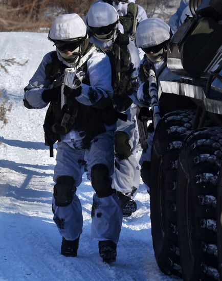 Тактико-специальные занятия инженерно-саперного полка ВВО в Приморье