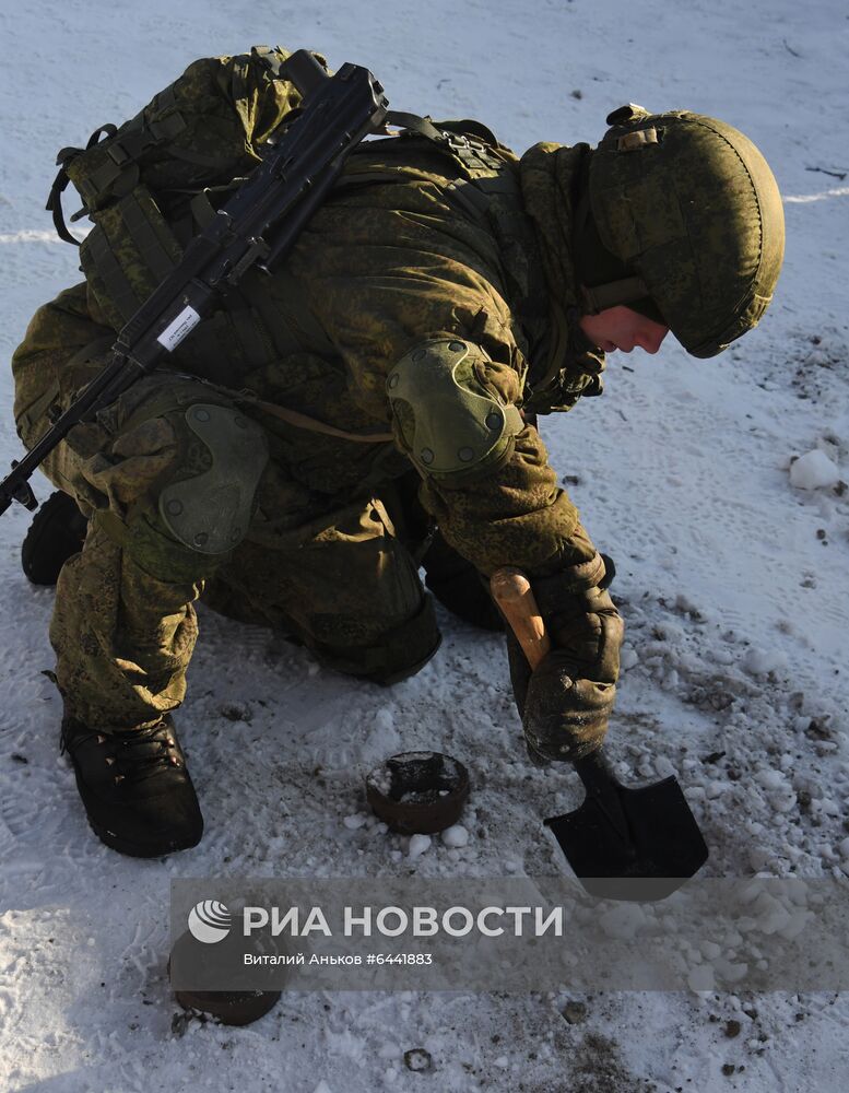 Тактико-специальные занятия инженерно-саперного полка ВВО в Приморье