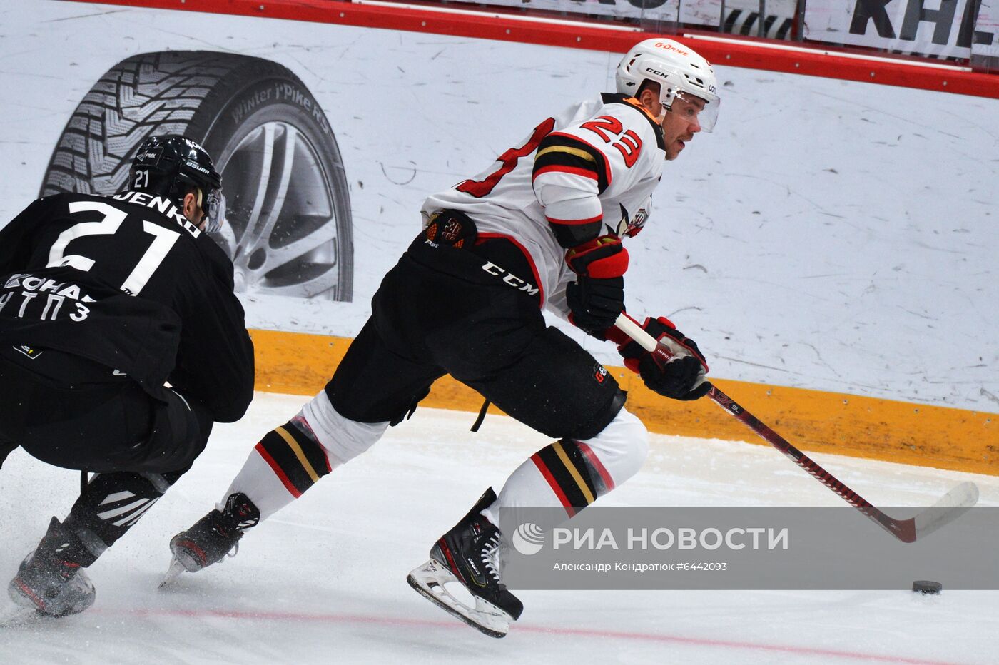 Хоккей. КХЛ. Матч "Трактор" – "Авангард"