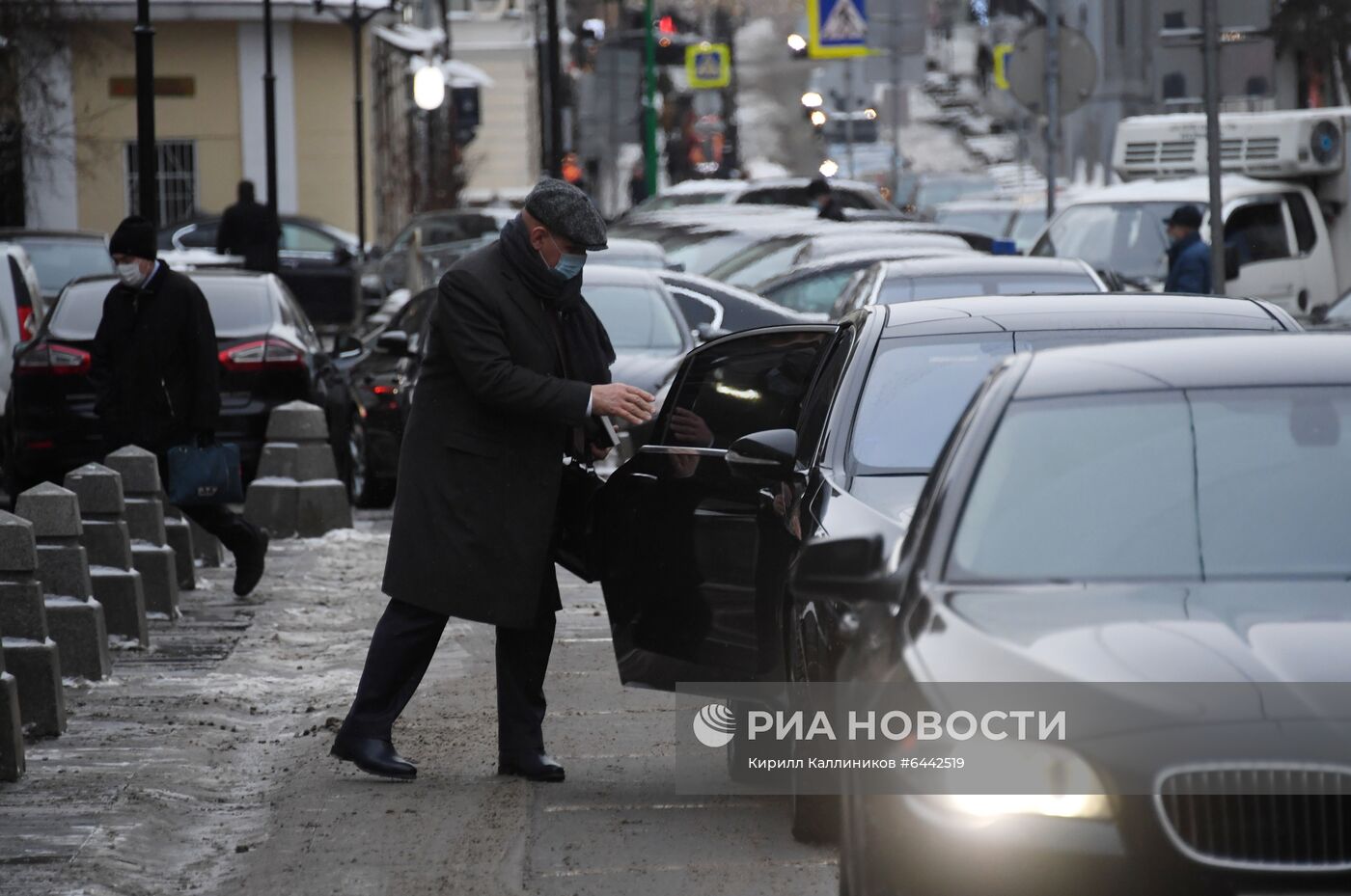 Первое пленарное заседание весенней сессии Совета Федерации РФ