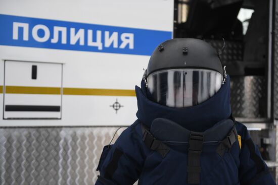 Демонстрация образцов оружия и техники подразделений инженерных войск Росгвардии