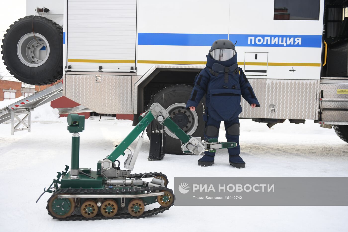 Демонстрация образцов оружия и техники подразделений инженерных войск Росгвардии