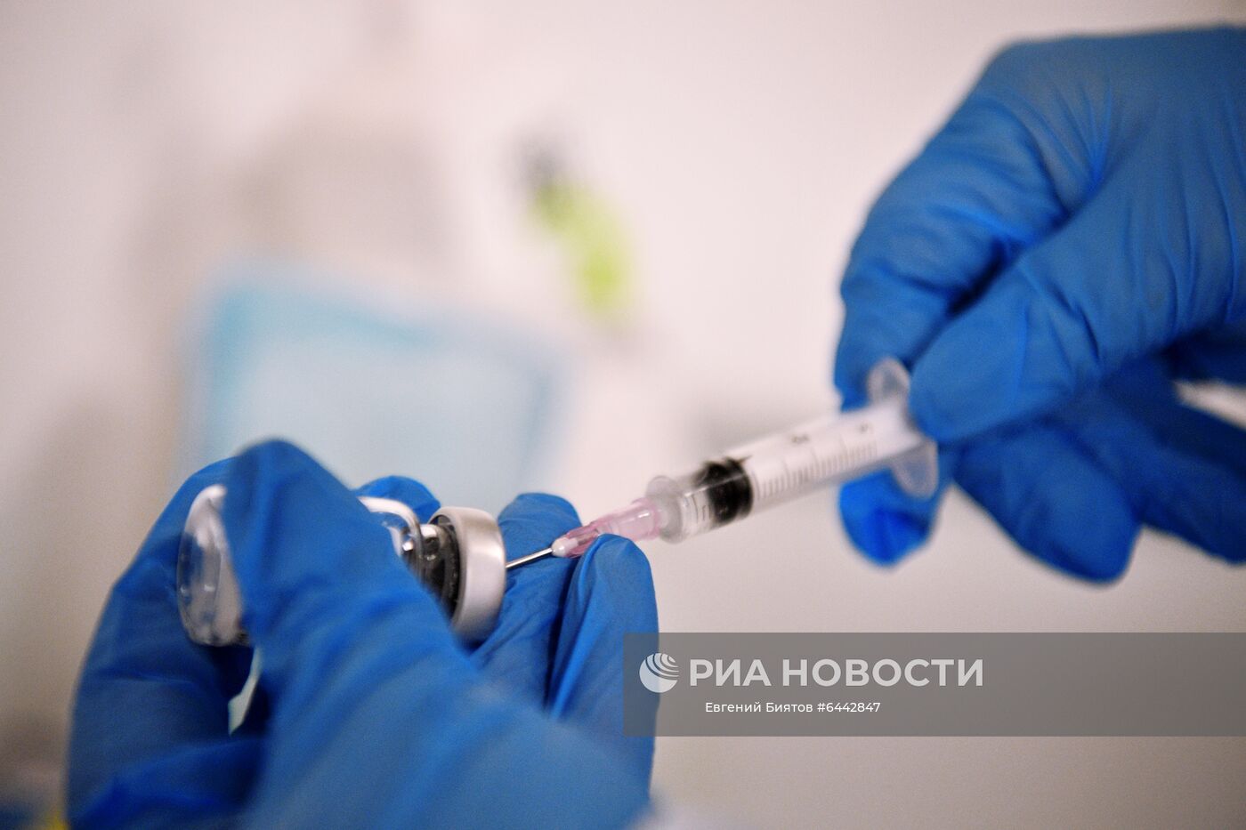 Открытие пункта вакцинации от COVID-19 на территории фудмолла "Депо.Москва"