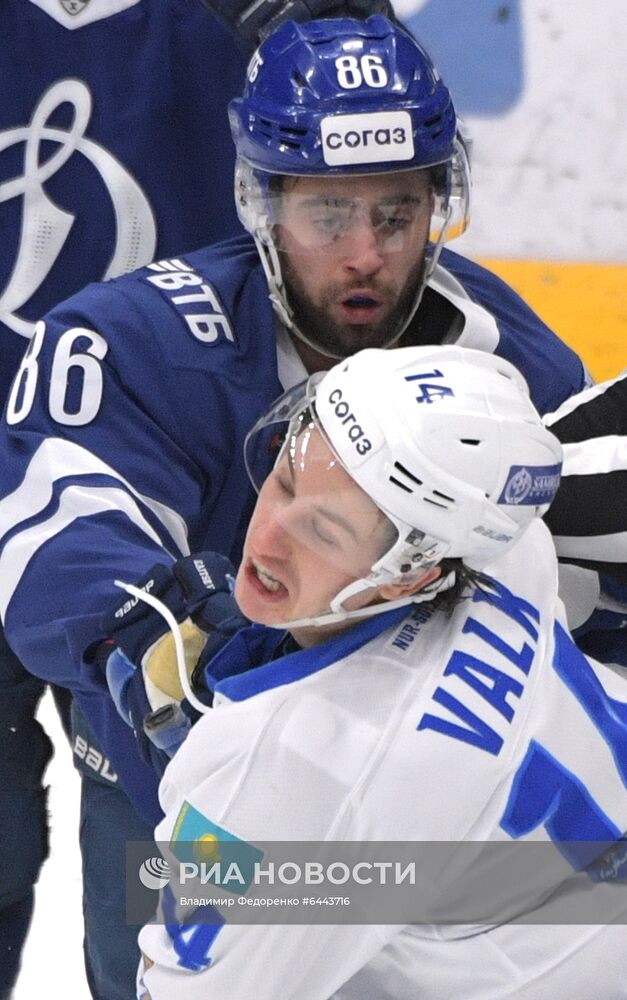 Хоккей. КХЛ. Матч "Динамо" (Москва) - "Барыс"