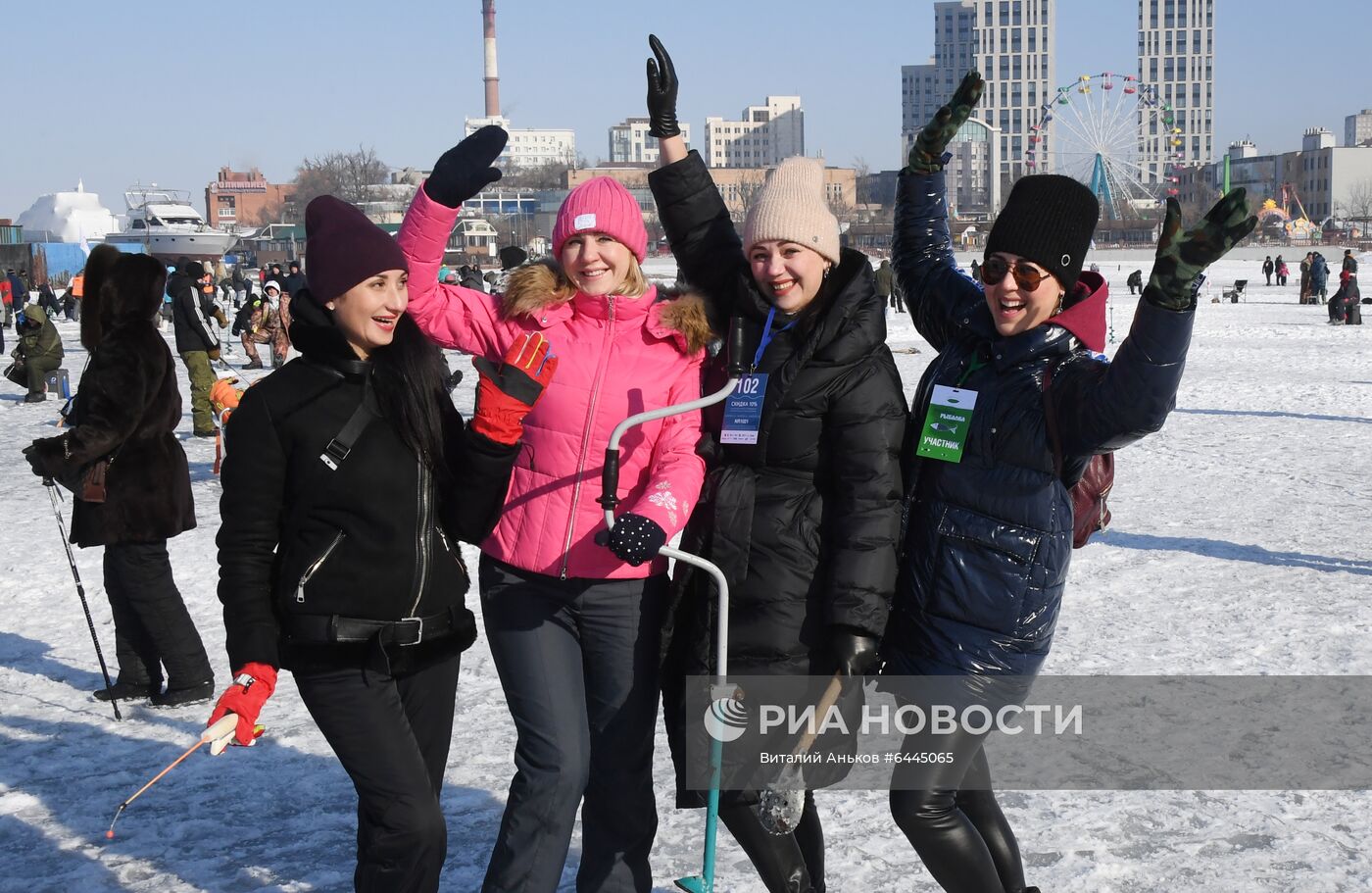 Фестиваль подледного лова рыбы "Народная рыбалка" и гастрономический "Фестиваль корюшки" во Владивостоке