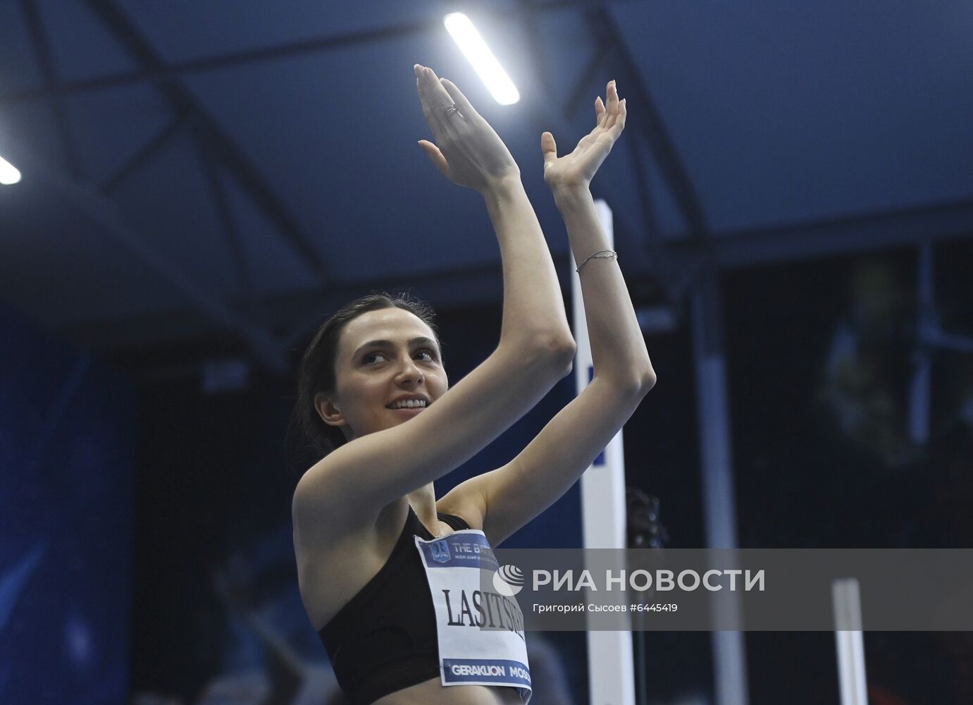 Соревнования по прыжкам в высоту "Битва полов"