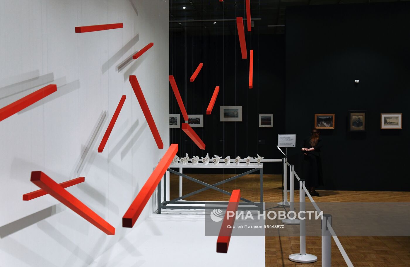 Выставка "Лаборатория будущего. Кинетическое искусство в России" в Третьяковской галерее