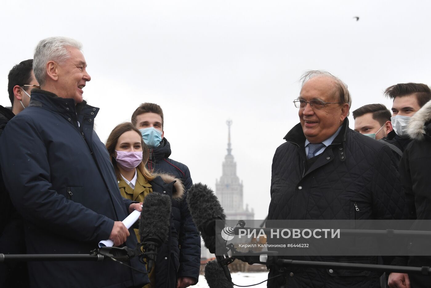 Закладка камня в основание здания научно-технологической долины МГУ 