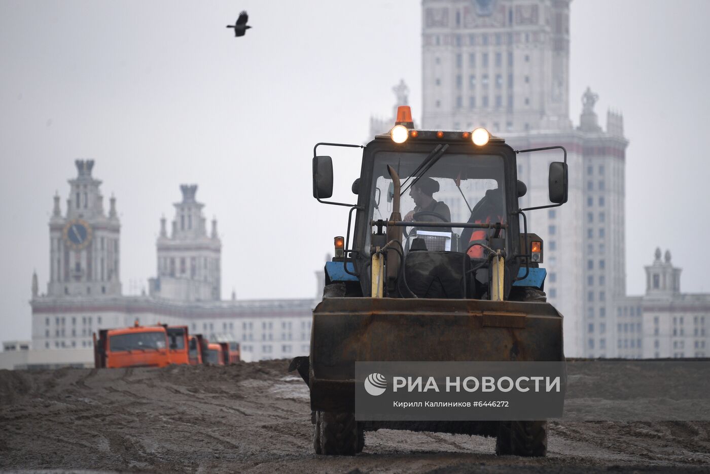 Закладка камня в основание здания научно-технологической долины МГУ