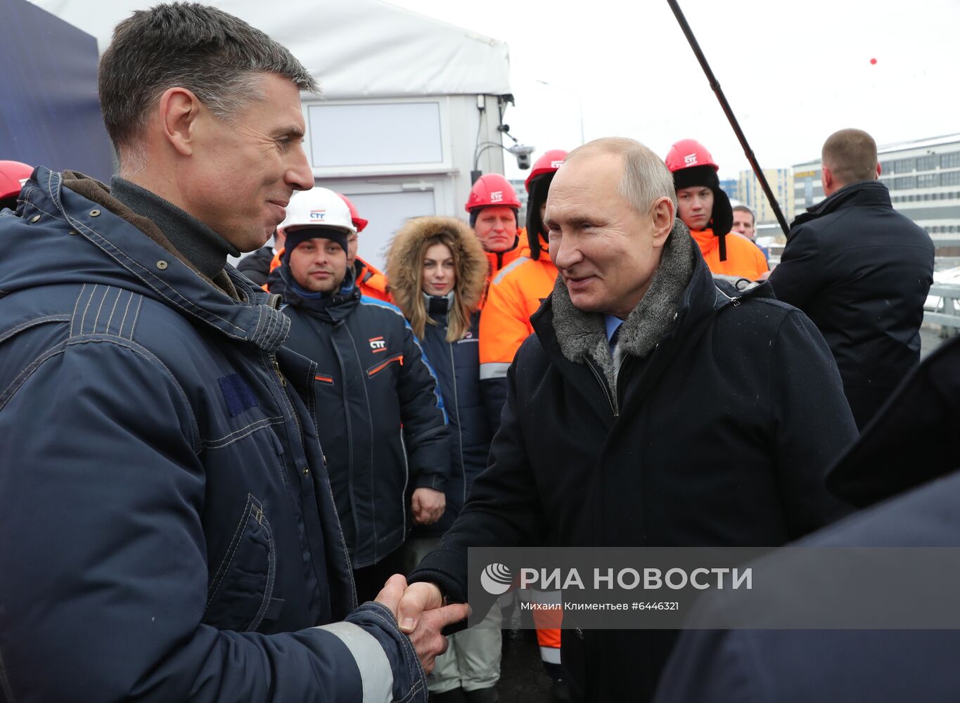 Президент РФ В. Путин принял участие в церемонии открытия транспортной развязки в Химках