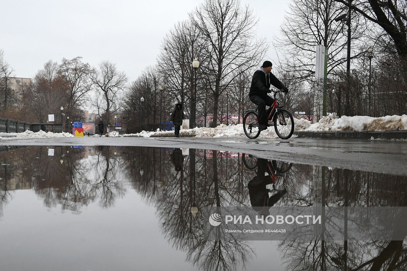 Теплая погода в Москве