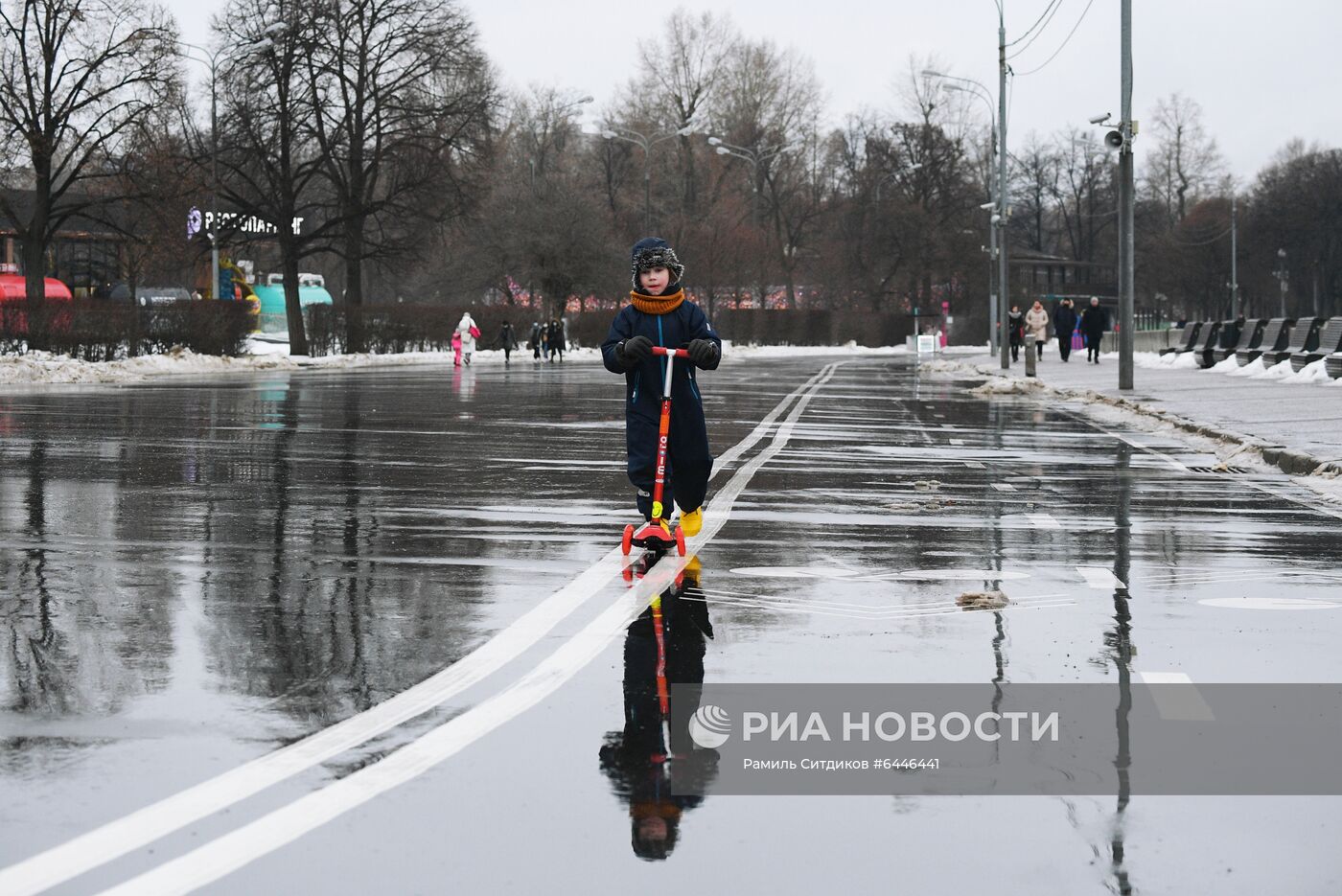 Теплая погода в Москве