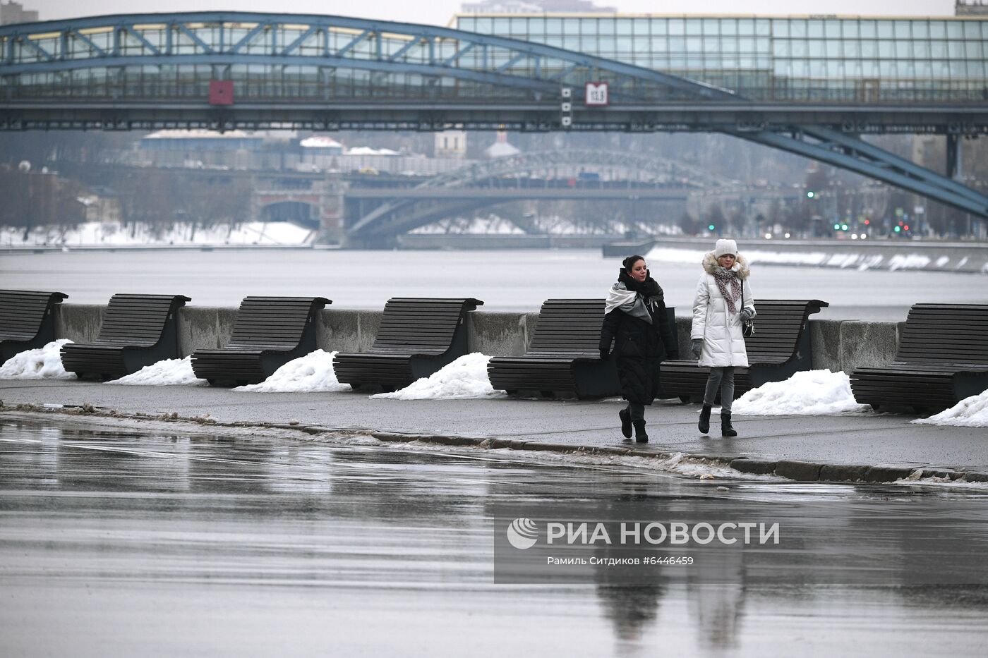 Теплая погода в Москве