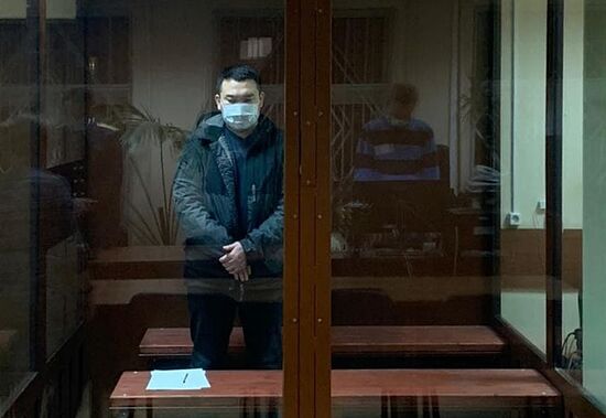 Избрание меры пресечения Е. Есенову, обвиняемому в нападении на силовиков на митинге 23 января