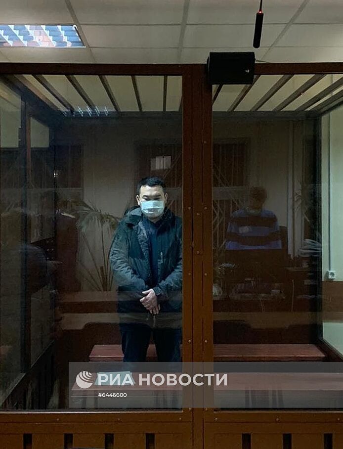 Избрание меры пресечения Е. Есенову, обвиняемому в нападении на силовиков на митинге 23 января