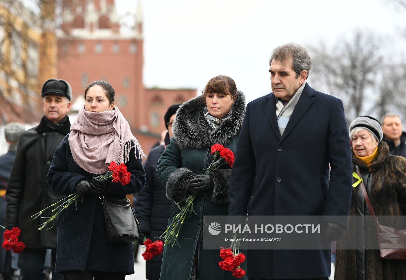 Возложение венков по случаю 77-летия снятия блокады Ленинграда