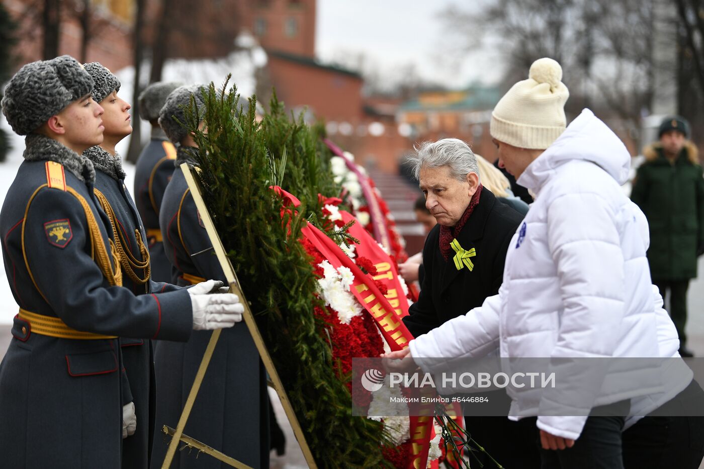 Возложение венков по случаю 77-летия снятия блокады Ленинграда