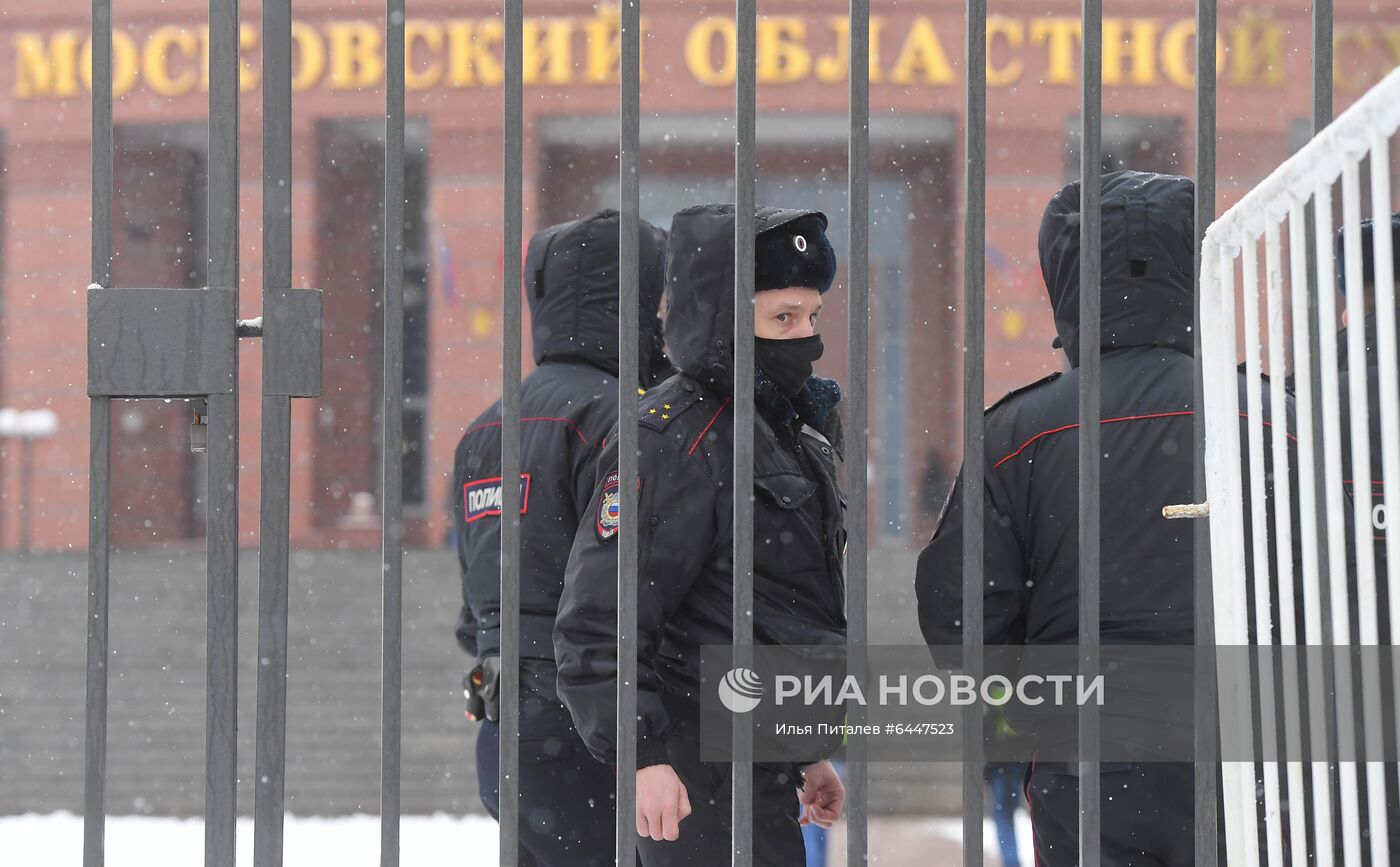 Рассмотрение жалобы на арест А. Навального