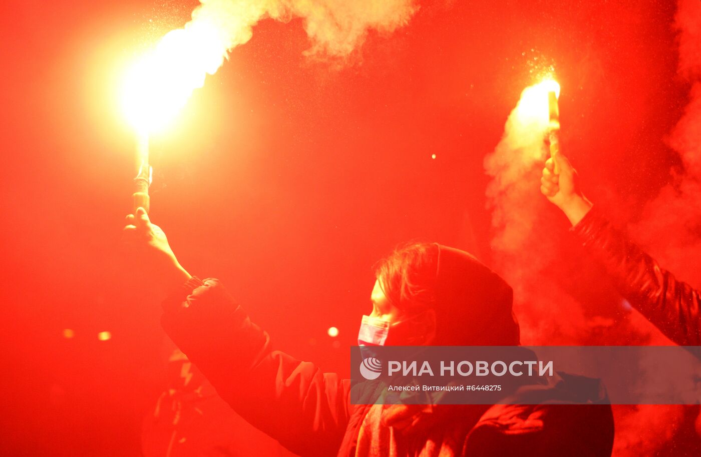 Акция против запрета абортов в Варшаве