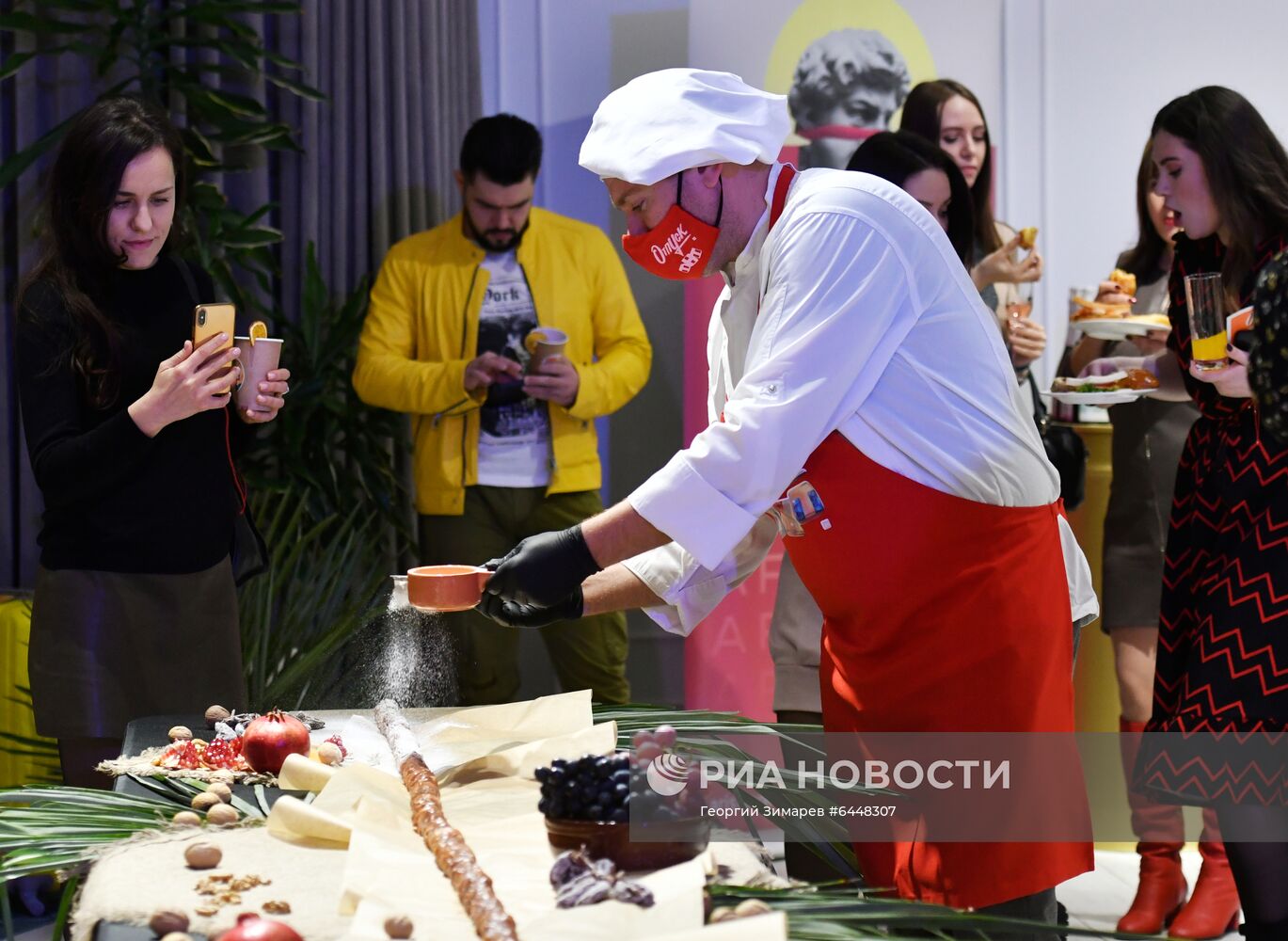 Изготовление самой длинной чурчхелы в России