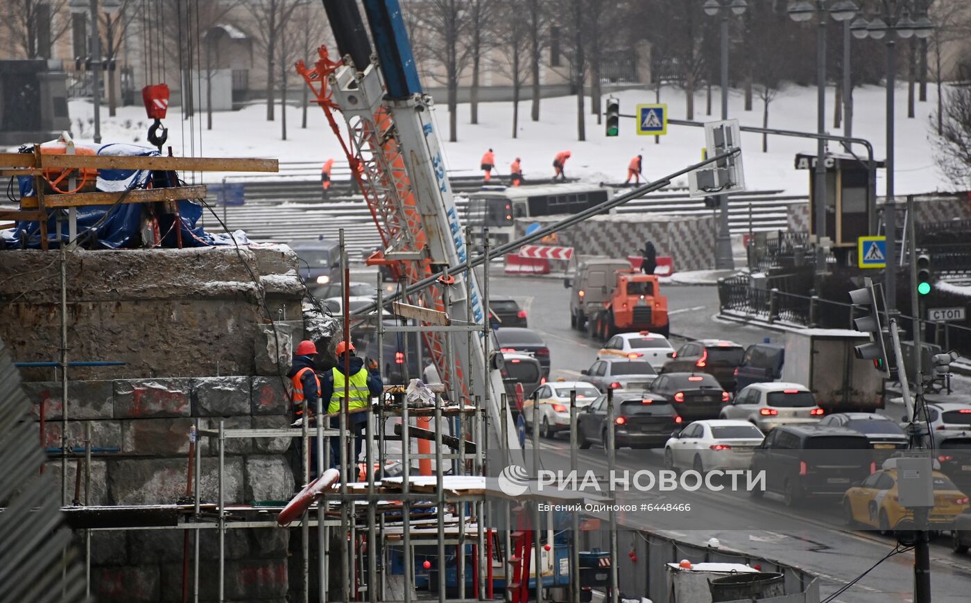 Реставрация Большого Каменного моста