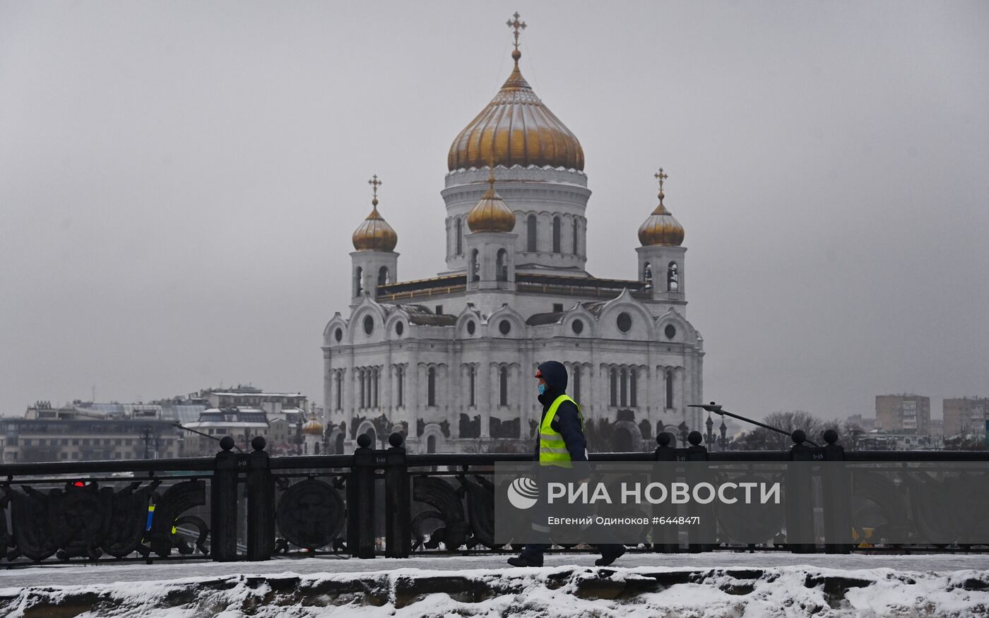 Реставрация Большого Каменного моста