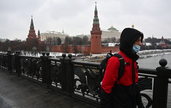 Реставрация Большого Каменного моста