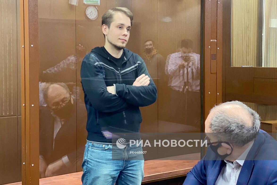 Избрание меры пресечения сторонникам А. Навального