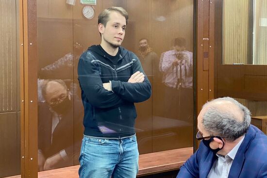 Избрание меры пресечения сторонникам А. Навального