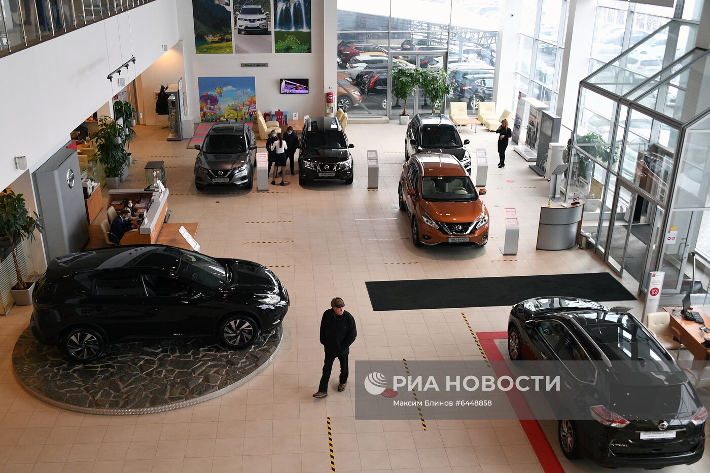 Продажа автомобилей в автосалонах Москвы