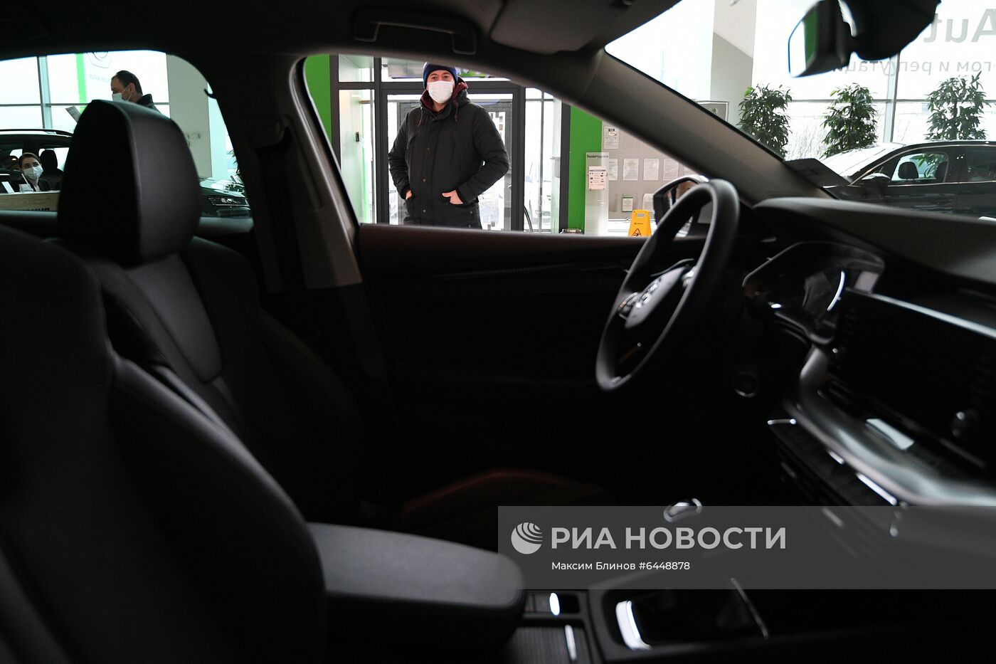 Продажа автомобилей в автосалонах Москвы | РИА Новости Медиабанк