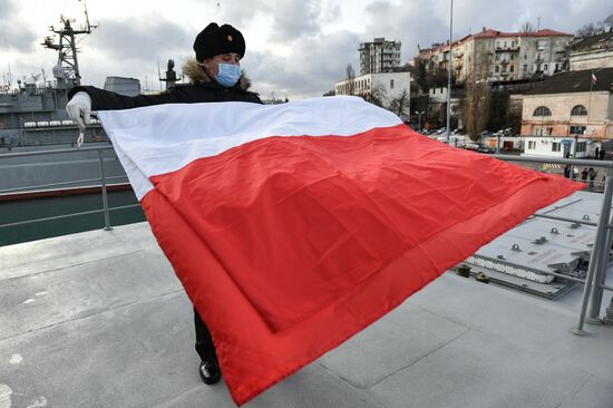 Принятие корабля "Грайворон" в состав Черноморского флота