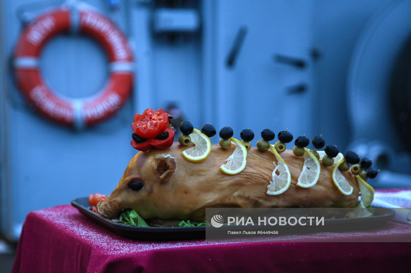 Большой десантный корабль "Пётр Моргунов" пришел в Североморск