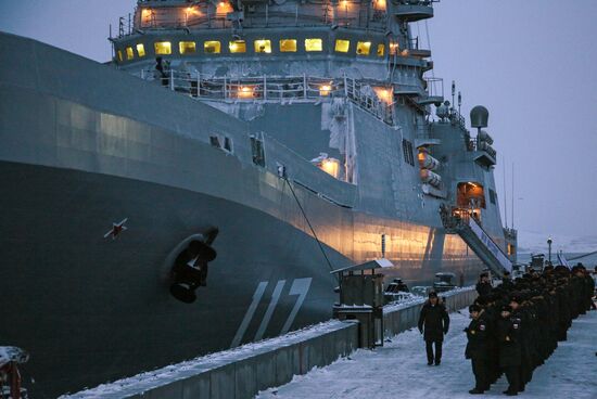 Большой десантный корабль "Пётр Моргунов" пришел в Североморск