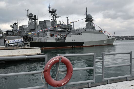 Принятие корабля "Грайворон" в состав Черноморского флота