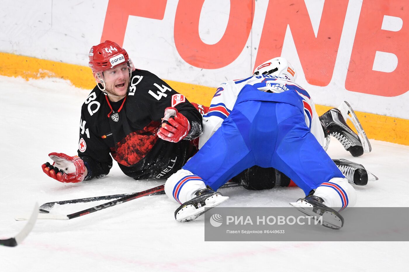 Хоккей. КХЛ. Матч "Спартак" — СКА