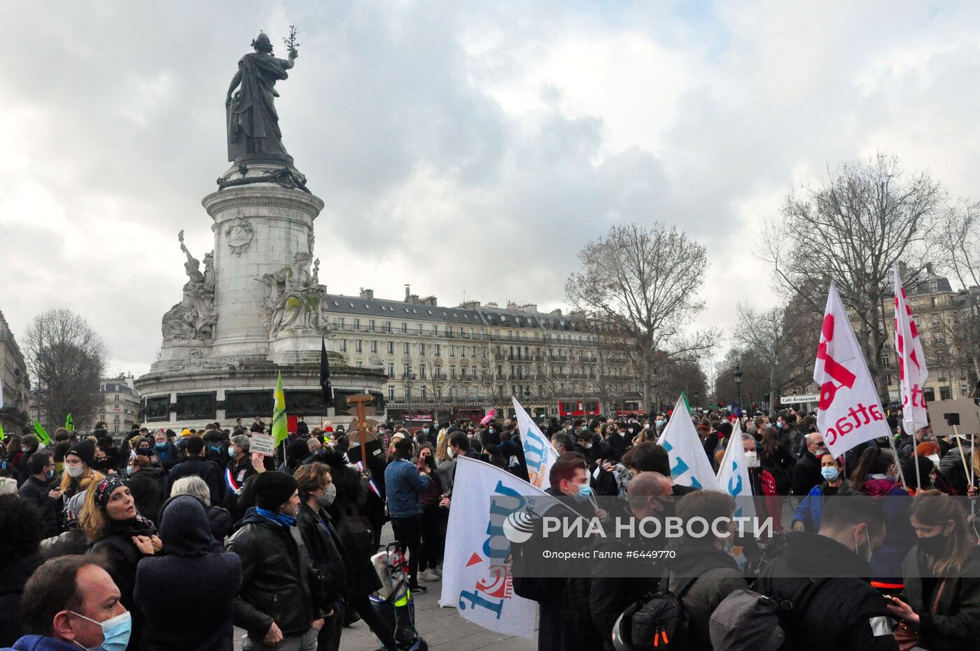 Протесты в Париже