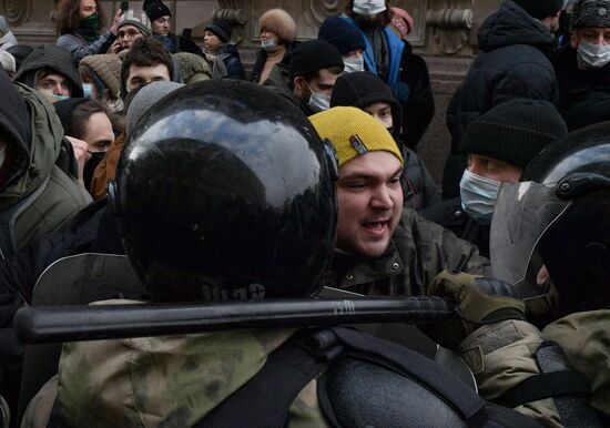 Несанкционированные акции протеста сторонников А. Навального