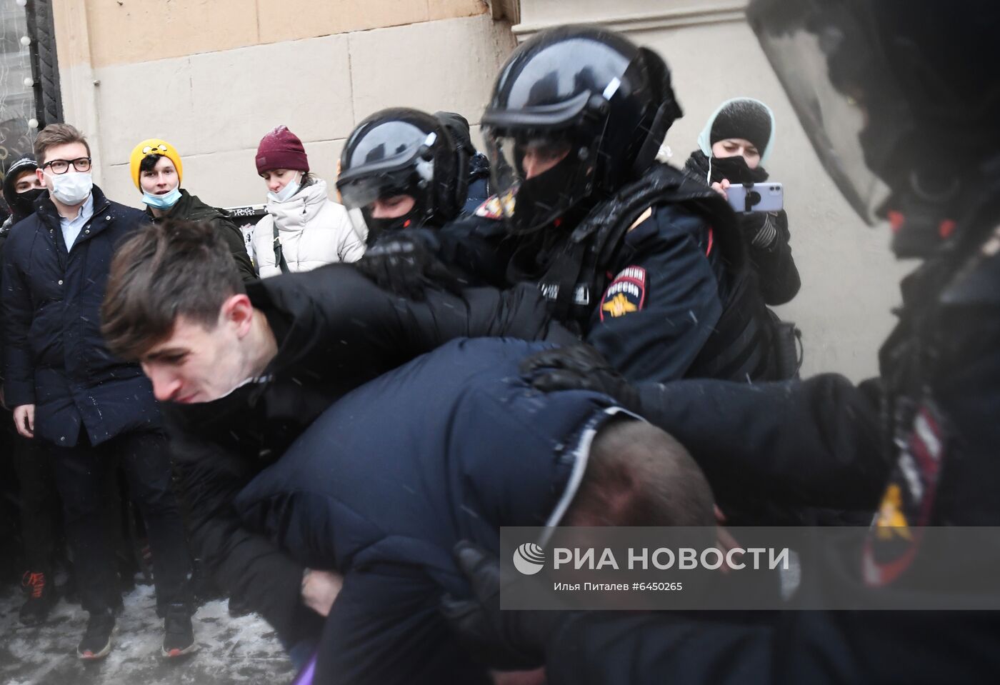 Несанкционированные акции протеста сторонников А. Навального