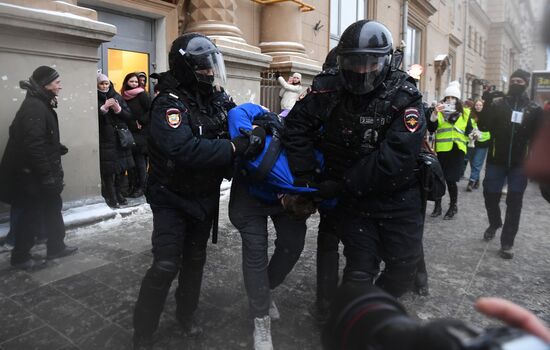 Несанкционированные акции протеста сторонников А. Навального