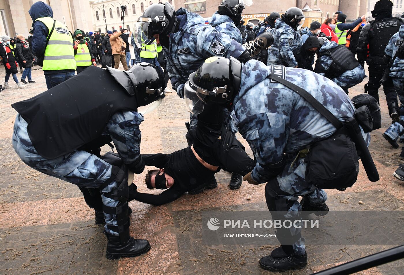 Несанкционированные акции протеста сторонников А. Навального