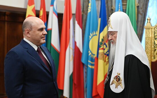 Премьер-министр РФ М. Мишустин поздравил патриарха Кирилла с 12-й годовщиной интронизации
