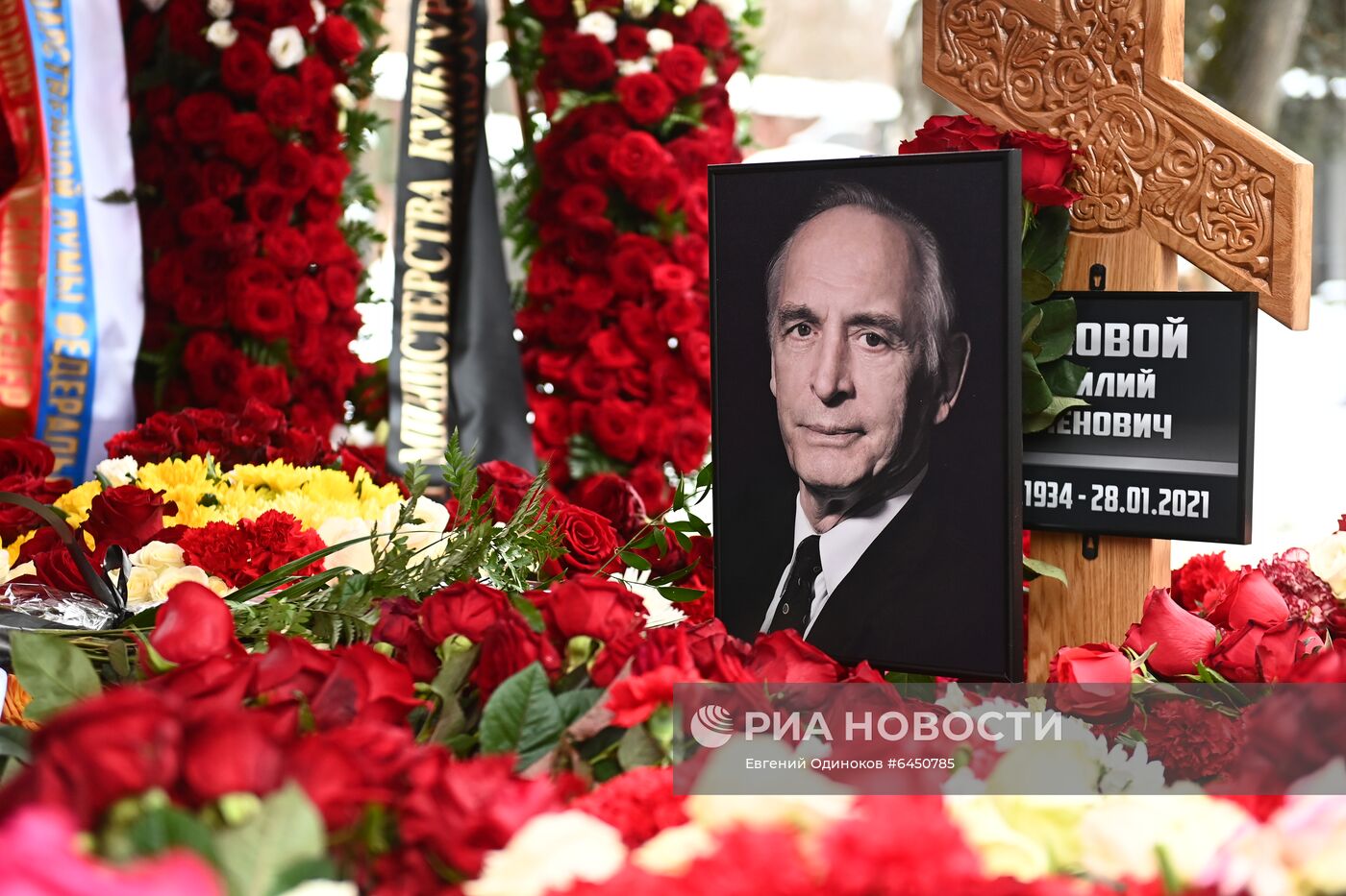 Прощание с народным артистом СССР Василием Лановым